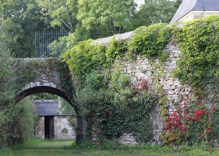 Maison Du Chapelain : Charme En Suisse Normande, Animaux Acceptes - Fr-1-497-54 Rabodanges