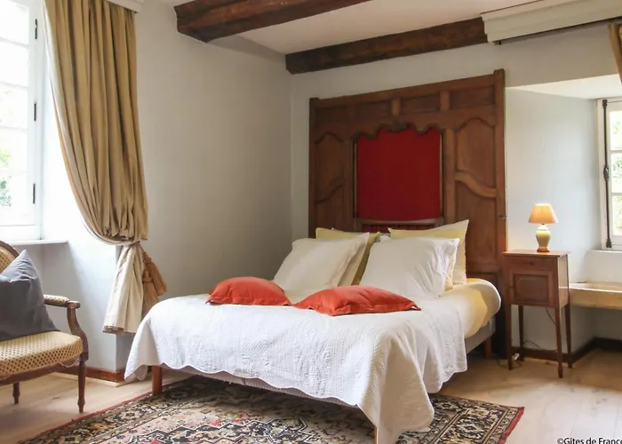 Maison Du Chapelain : Charme En Suisse Normande, Animaux Acceptes - Fr-1-497-54