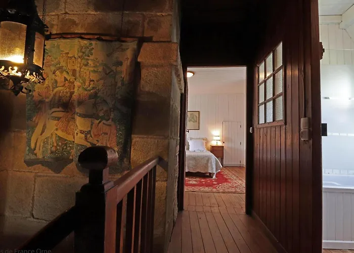 Semesterbostad Maison Du Chapelain : Charme En Suisse Normande, Animaux Acceptes - Fr-1-497-54