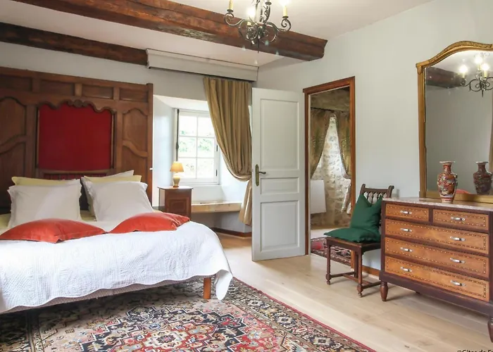 Maison Du Chapelain : Charme En Suisse Normande, Animaux Acceptes - Fr-1-497-54 Rabodanges